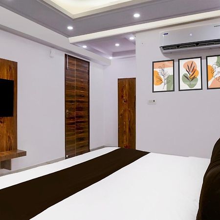 Townhouse Hotel Vaishali Grand Ghaziabad Exterior foto