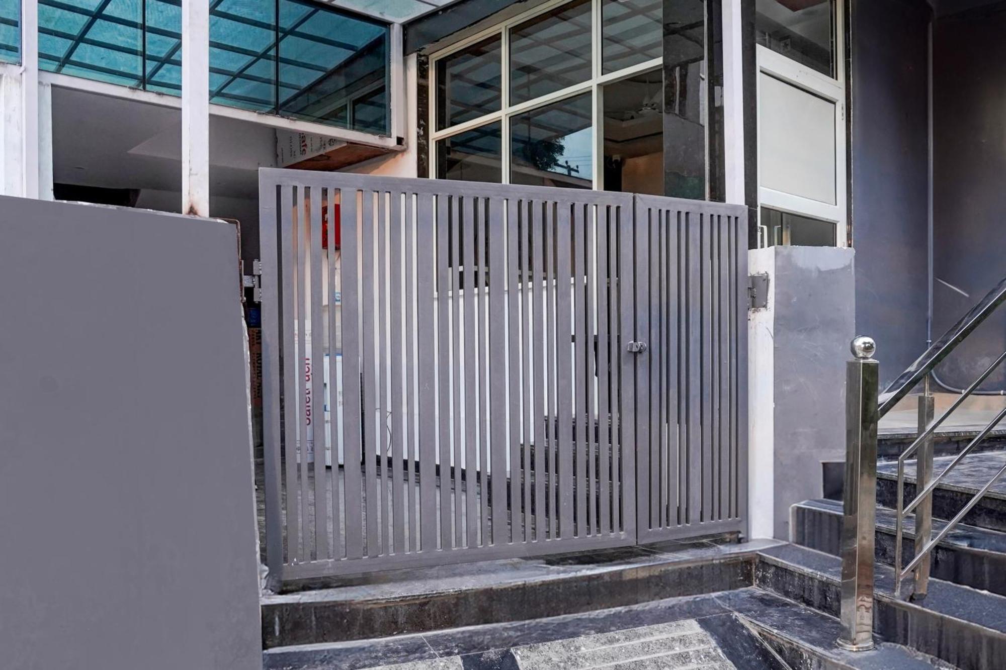 Townhouse Hotel Vaishali Grand Ghaziabad Exterior foto